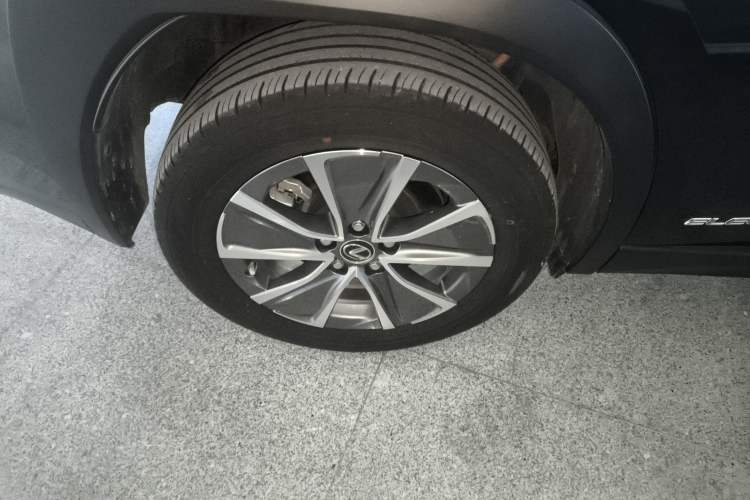 Used Lexus UX New Energy 2020 300e Pure·Joy Edition Right Rear Wheel Hub