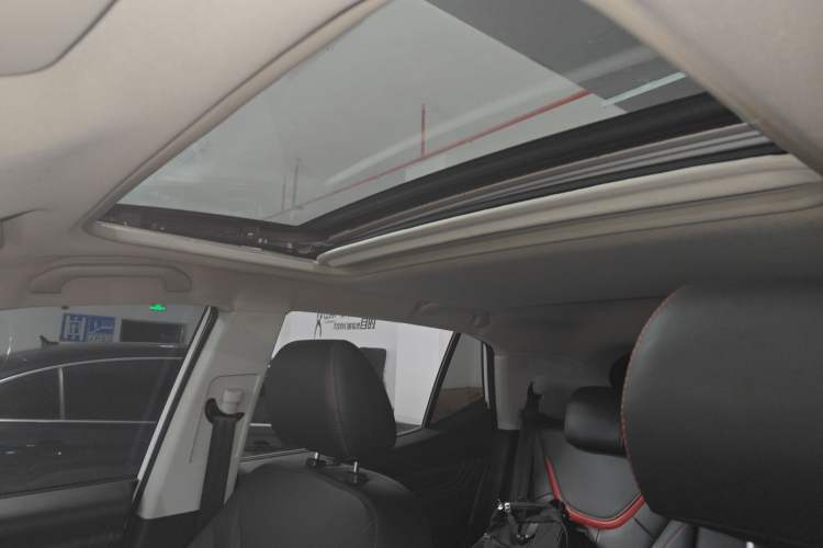 Used Soueast DX3 2018 1.5L Manual Luxury Model