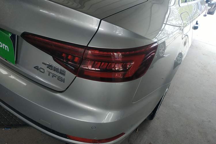 Used Audi A4L 2018 30th Anniversary Edition 40 TFSI Trendy Model Right Rear Taillight