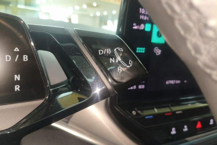 Used Volkswagen ID.4 CROZZ 2022 Long-Range PRO Edition Gear Lever