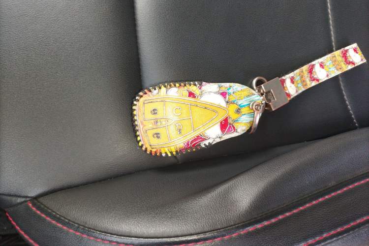 Used CHANGAN OSHAN X5 PLUS 2023 Revised Version 1.5T DCT Navigation Edition
