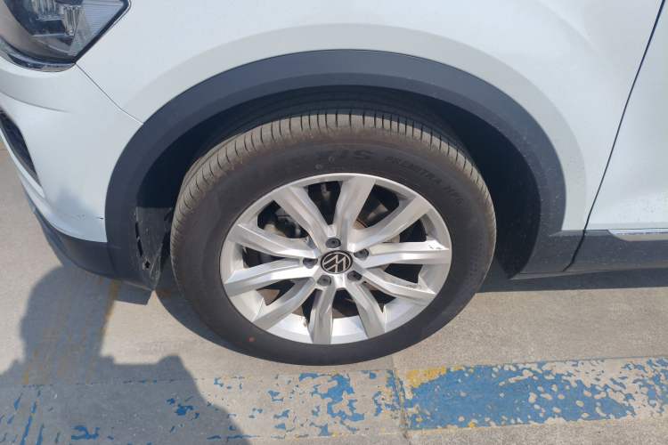 Used Volkswagen T-ROC 2021 Revised Version 280TSI DSG Two-Wheel Drive Elite Connect Edition Left Front Wheel Hub