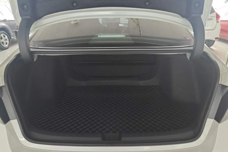 Used Honda Civic 2022 240TURBO CVT Dynamic Edition
