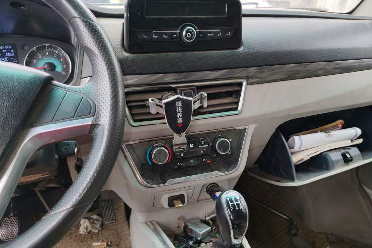 Used Jinbei New Hiace S 2019 1.6L Wealth Edition China VI SWD16M
