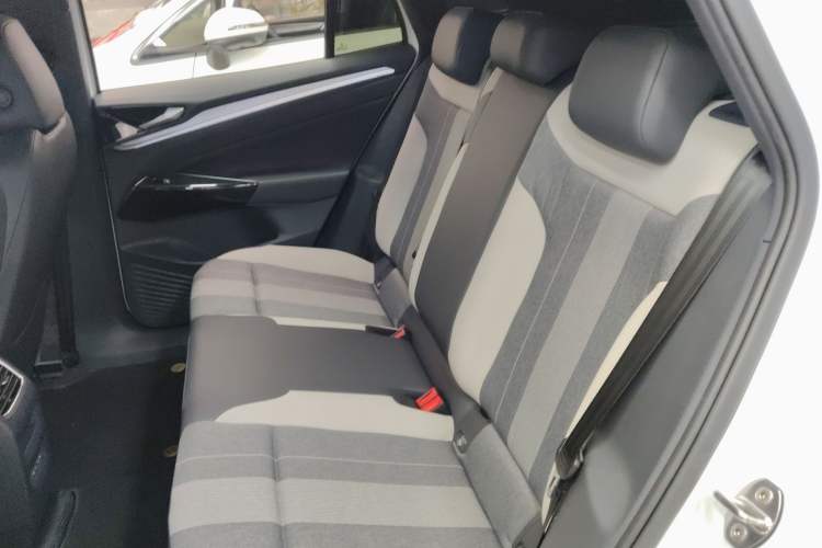 Used Volkswagen ID.4 CROZZ 2021 Long-Range PURE+ Two-Wheel Drive Version