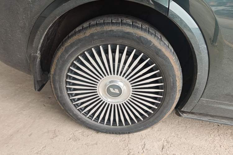 Used Li Auto L7 2023 Air model Right Rear Wheel Hub