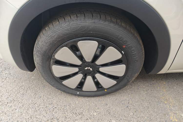 Used Wuling Bingo 2025 333 km Enjoyment Version Left Front Wheel Hub