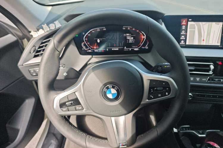 Used BMW 2 Series 2023 225i Four-Door Coupe M Sport Package Steering Wheel