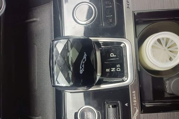 Used Jaguar XFL 2022 XFL 2.0T P200 Two-Wheel-Drive Elite Luxury Edition
