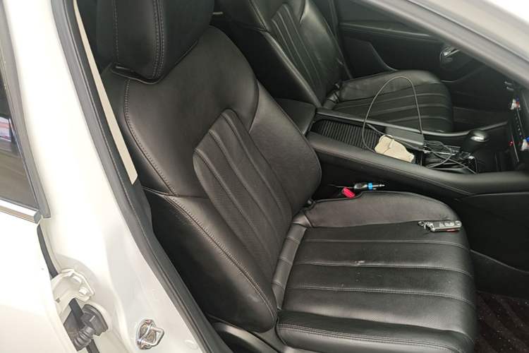 Used Mazda Atenza 2020 2.0L Blue Sky Luxury Edition