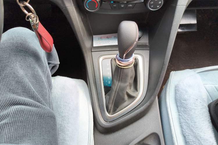 Used Buick GT 2021 Revised Version Flagship 1.5L Automatic Elite Edition Gear Lever