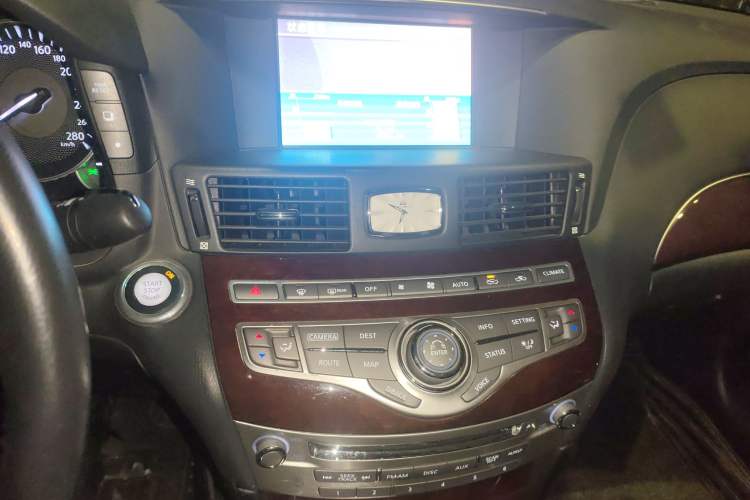 Used Infiniti Q70 2017 Q70L 2.5L Enjoyment Edition