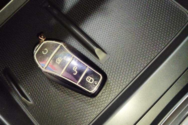 Used BYD Qin PLUS 2025 DM-i Smart Drive 55KM Leading Model