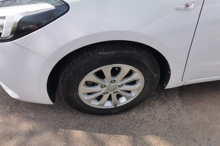 Used Kia K3 2016 1.6L Manual GL Left Front Wheel Hub