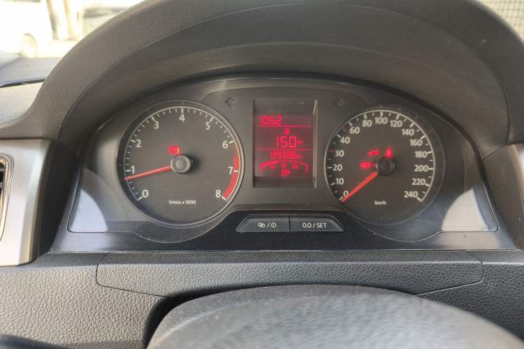 Used Volkswagen Santana 2015 1.6L Manual Comfort Edition Instrument Cluster