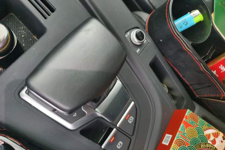 Used Audi A4L 2022 40 TFSI Fashion Dynamic Model Gear Lever