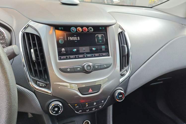 Used Chevrolet Cruze 2018 320 Automatic Pioneer Sunroof Edition