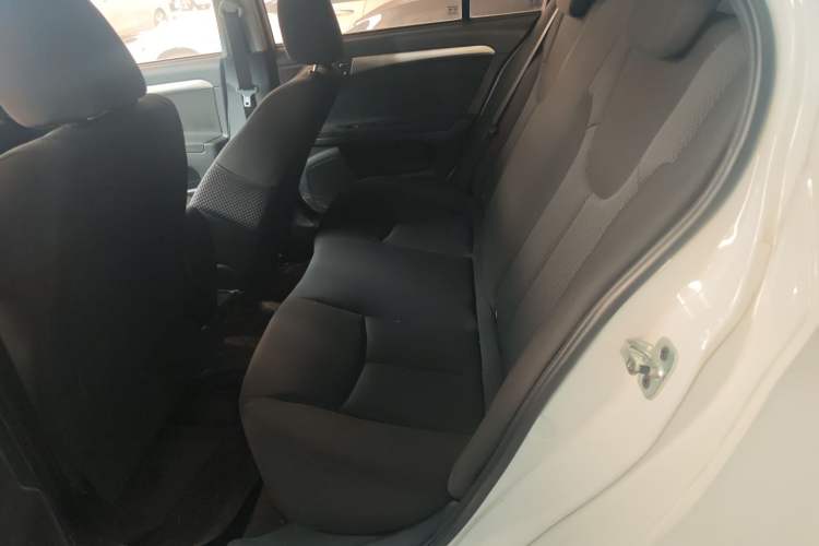 Used Roewe 350 2015 1.5L Automatic Luxury Sunroof Edition
