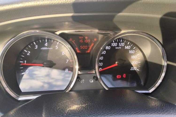 Used Nissan Livina 2015 1.6XE Manual Comfort Edition