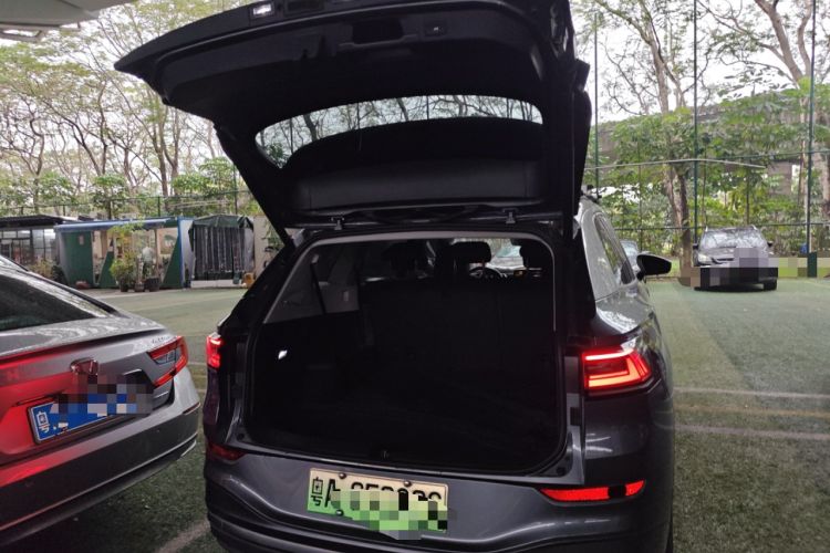 Used Volkswagen ID.6 X 2023 Pure Long-Range Version Trunk