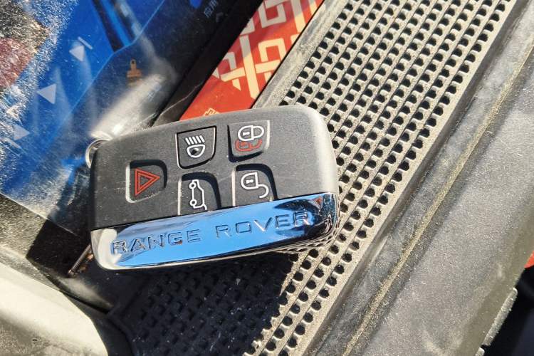 Used Land Rover Discovery 2005 4.0 SC V6 HSE
