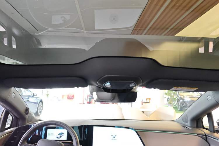 Used Hongqi EH7 2025 600 Smart Selection Edition