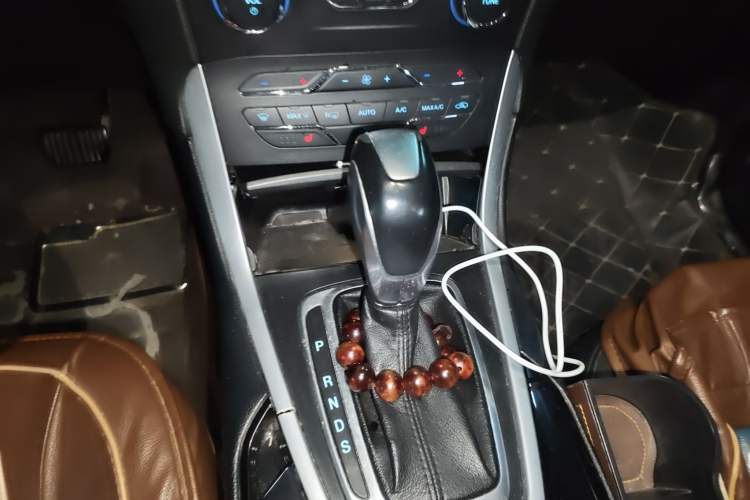 Used Ford Edge 2016 EcoBoost 245 Two-Wheel-Drive Titanium 7-Seater