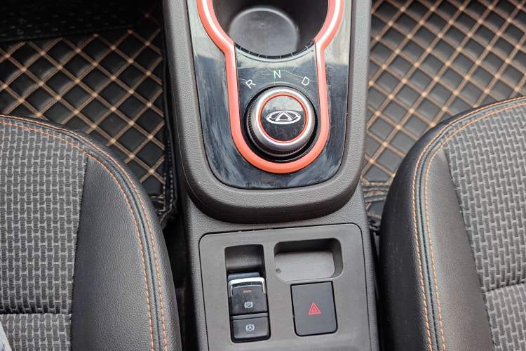 Used Chery QQ Little Ant 2019 4-Seater Smart Edition 35 kWh Gear Lever