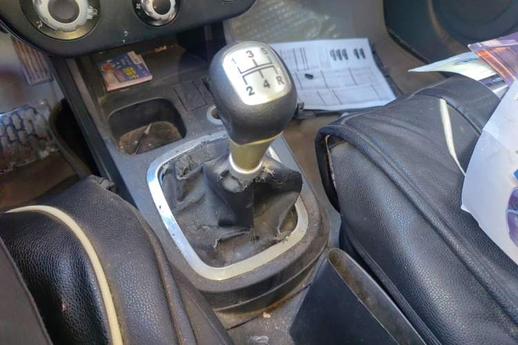 Used Lifan Auto 330 2014 1.3L Manual Standard Edition Gear Lever