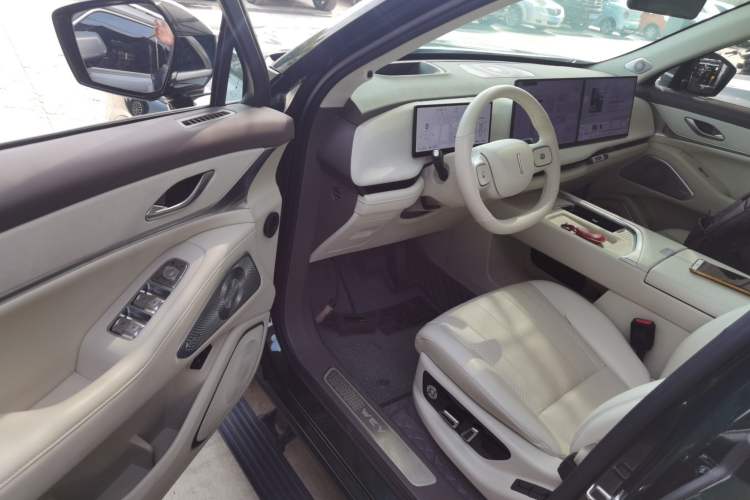 Used Wey Lanshan 2025 Four-Wheel Drive Ultra