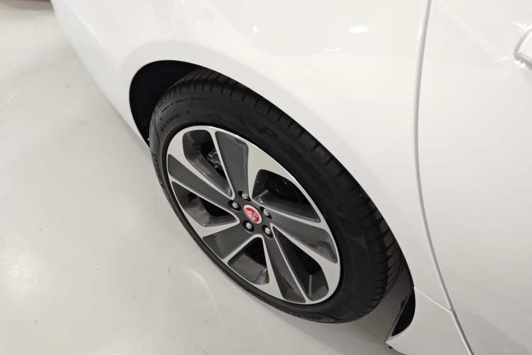 Used Jaguar XFL 2021 XFL 2.0T P200 Two-Wheel-Drive Elite Luxury Edition