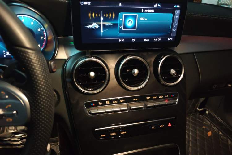 Used Mercedes-Benz C-Class 2020 Restyled C 260 L Sport Edition Audio And AC Panel