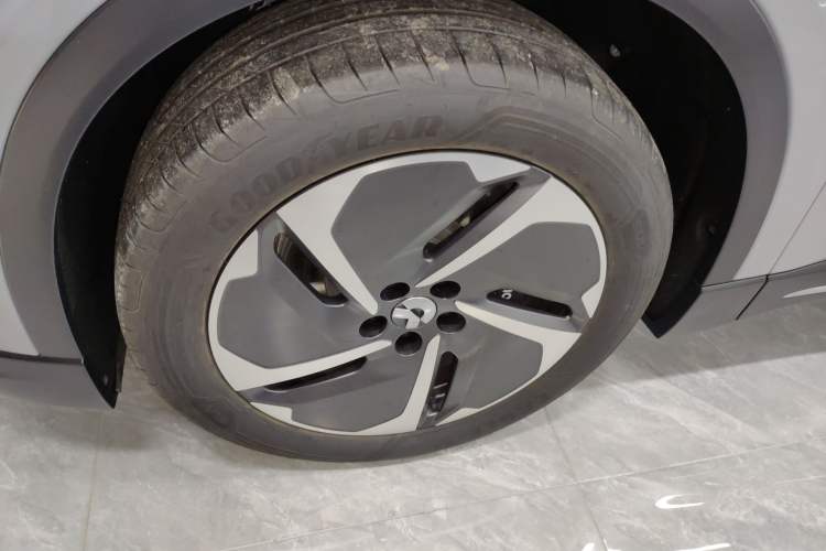 Used Nio ES6 2024 75 kWh Exterior 4