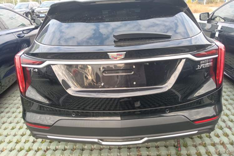 Used Cadillac GT4 2023 25T Fashion Edition