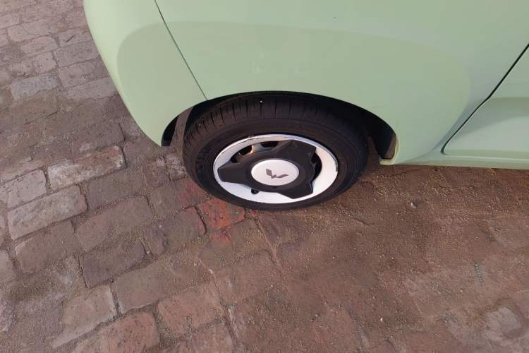 Used Wuling Hongguang MINIEV 2022 Macaron Premium Model – Lithium Iron Phosphate