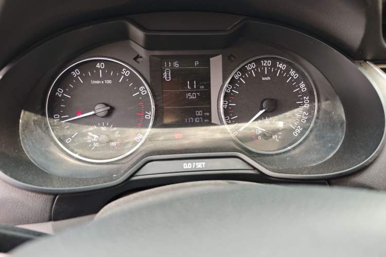 Used Skoda Octavia 2015 1.6L Automatic Yijie Edition
