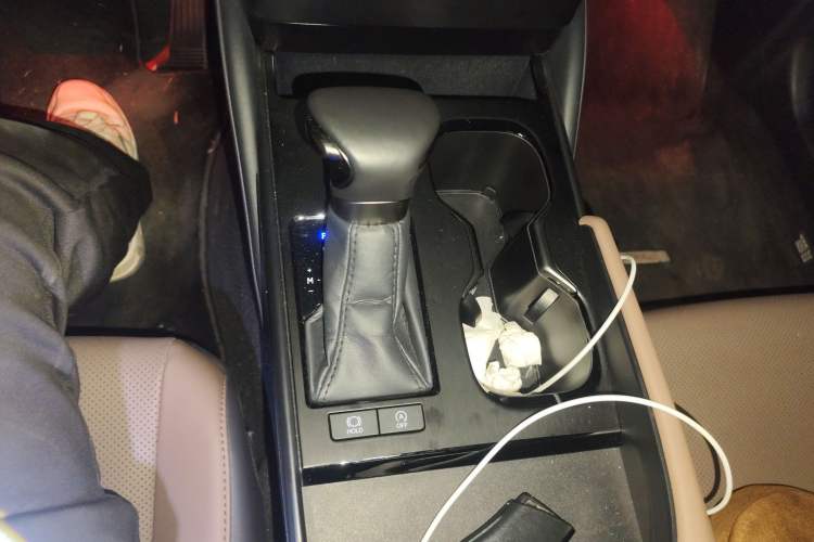 Used Lexus ES 2022 200 Excellence Edition