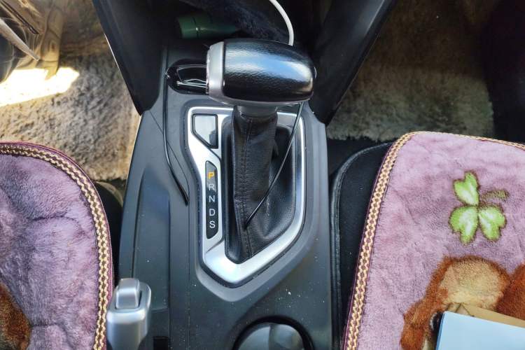 Used GAC Trumpchi GS4 2017 200T G-DCT Two-Wheel Drive Comfort Edition Gear Lever