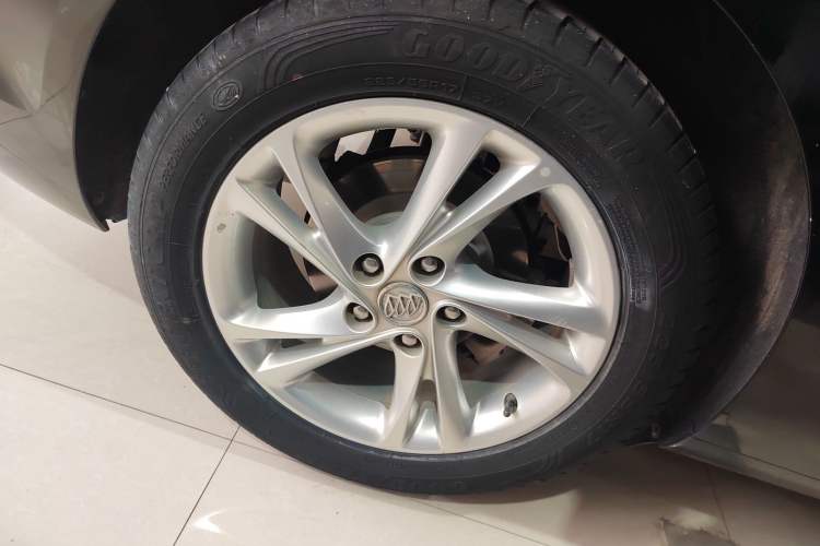 Used Buick Regal 2022 552T Smart Edition Right Rear Wheel Hub