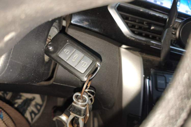 Used Zotye Domy X5 2015 1.5T Manual Luxury Model China V Standard Vehicle Key