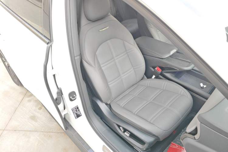 Used Hongqi EH7 2024 690 Pro