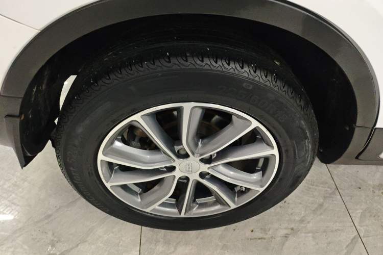 Used Geely Auto Emgrand X7 Sport 2018 1.8TD Automatic Two-Wheel Drive Smart Connect 4G Internet Edition