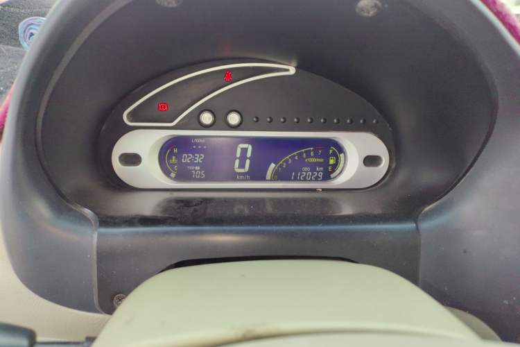 Used Chery QQ3 2012 Stylish Edition 1.0L Manual Start-Up Model
