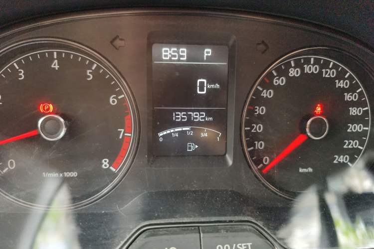 Used Volkswagen Lavida 2015 1.6L Automatic Fashion Edition
