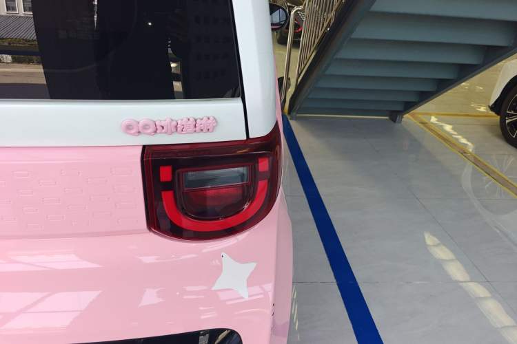 Used Chery QQ Ice Cream 2022 Taohuanxi Fragrant Peach Model