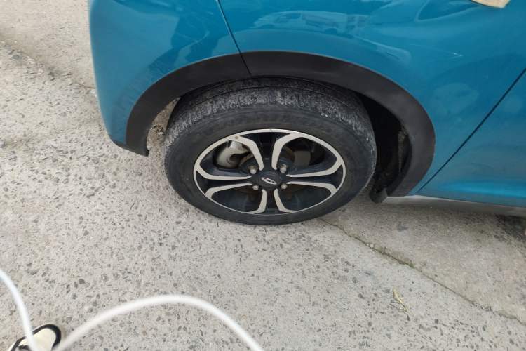 Used Chery QQ Little Ant 2021 150 000 Yuan "Ant Fan" Edition New Ant Xuan Version Lithium-NMC Battery Left Front Wheel Hub