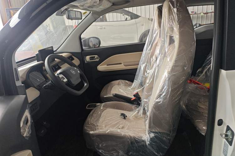 Used Chery QQ Ice Cream 2025 205km Qi Energy Version Left Front Seat