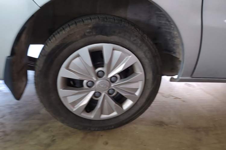 Used JAC Refine M3 2025 1.8L Manual Comfort Version 7/8 Seats
