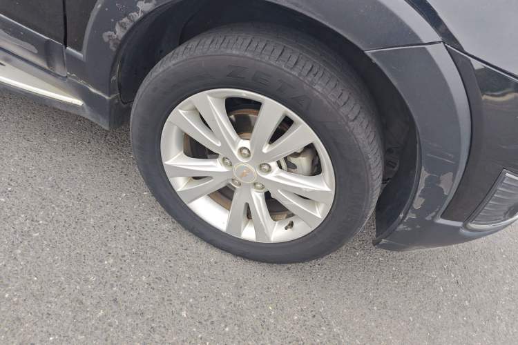 Used Chevrolet Captiva 2015 2.4L 4x4 Flagship Edition 7-Seater