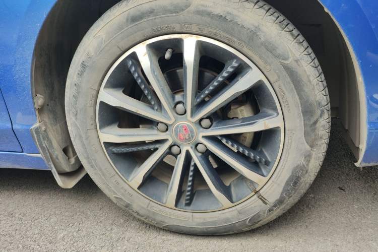 Used Roewe i5 2020 1.5L Automatic 4G Connect Luxury Flagship Edition
